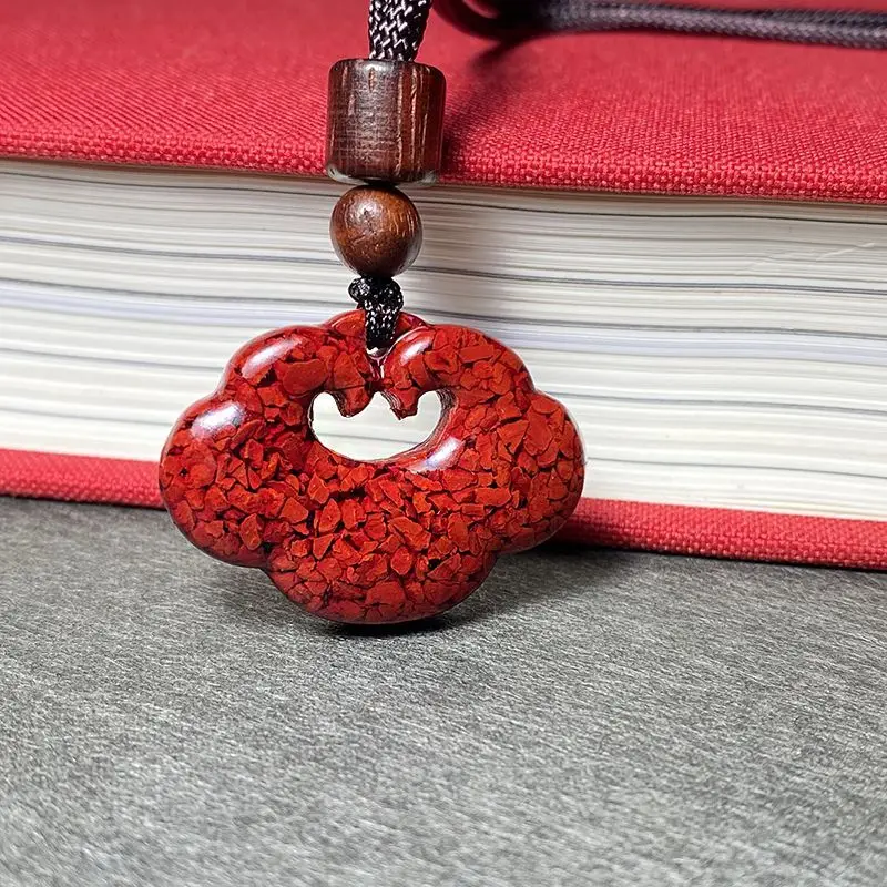 Киноварь Кристалл Xiangyun Ruyi Ожерелье Мужская и женская подвеска Маленький замок Ping An Brand Natal Year Ювелирные изделия
Киноварь Кристалл Xiangyun Ruyi Ожерелье Мужская и женская подвеска Маленький замок Ping An Brand Natal Year Ювелирные изделия