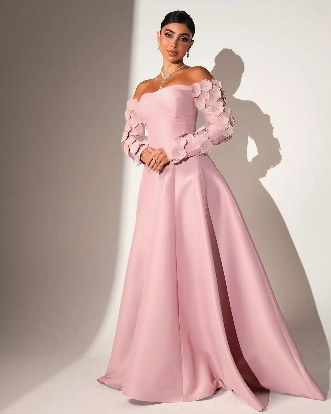 Customized Long Sleeves Prom Dresses Sweetheart Beadings Flowers Party Dresses Floor Length Formal Evening Dresses
Customized Long Sleeves Prom Dresses Sweetheart Beadings Flowers Party Dresses Floor Length Formal Evening Dresses