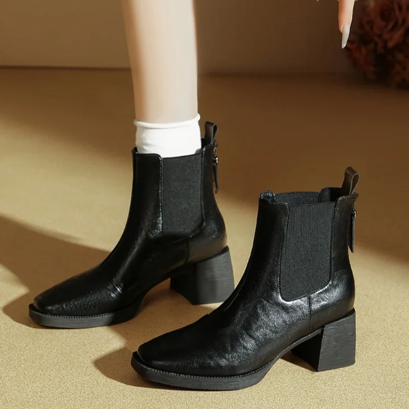 Fashion Womens Shoes Luxury Soft Leather Chelsea Boots for Woman Classic Britain Platform Ankle Boots Designer Shoes Botas Mujer
Fashion Womens Shoes Luxury Soft Leather Chelsea Boots for Woman Classic Britain Platform Ankle Boots Designer Shoes Botas Mujer