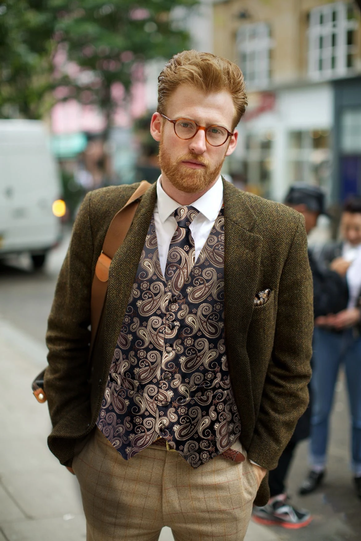 Fashion Mens Paisley Waistcoat Necktie Hanky Cufflinks Vest Set for Business Party Wedding Hi-Tie
Fashion Mens Paisley Waistcoat Necktie Hanky Cufflinks Vest Set for Business Party Wedding Hi-Tie