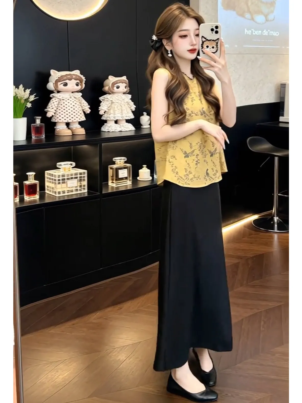 Elegant Slimming Black Top And Half-length Skirt Two-piece Set for Women Summer Casual Style Fashionable Sleeveless Ensemble
Elegant Slimming Black Top And Half-length Skirt Two-piece Set for Women Summer Casual Style Fashionable Sleeveless Ensemble