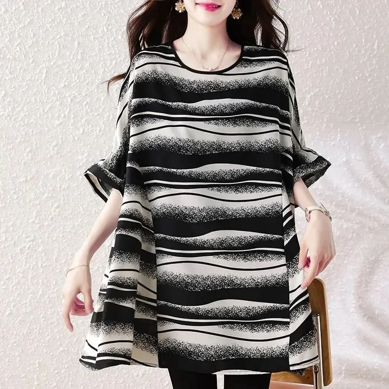 Women Loose Batwing Sleeve Striped T-Shirt Casual Summer Top Short Half Sleeve O-Neck Lightweight Cotton Blend Tee for Beach and
Women Loose Batwing Sleeve Striped T-Shirt Casual Summer Top Short Half Sleeve O-Neck Lightweight Cotton Blend Tee for Beach and