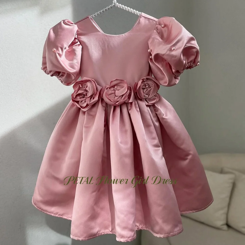 Petal O Neck Princess Girls Dress with 3D Flowers Flower Girl Dress with Pearls Puff Sleeve Birthday Dress for Kids Customized
Petal O Neck Princess Girls Dress with 3D Flowers Flower Girl Dress with Pearls Puff Sleeve Birthday Dress for Kids Customized