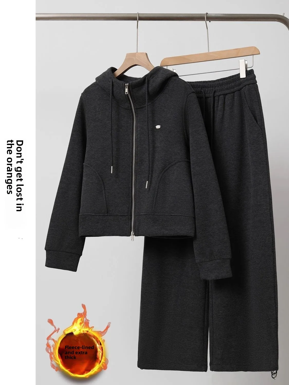 Thick Warm Wide Leg Pants Two Piece Set Sporty Korean Style Winter Outfit for Women High Waist Long Sleeve Hooded Coat
Thick Warm Wide Leg Pants Two Piece Set Sporty Korean Style Winter Outfit for Women High Waist Long Sleeve Hooded Coat