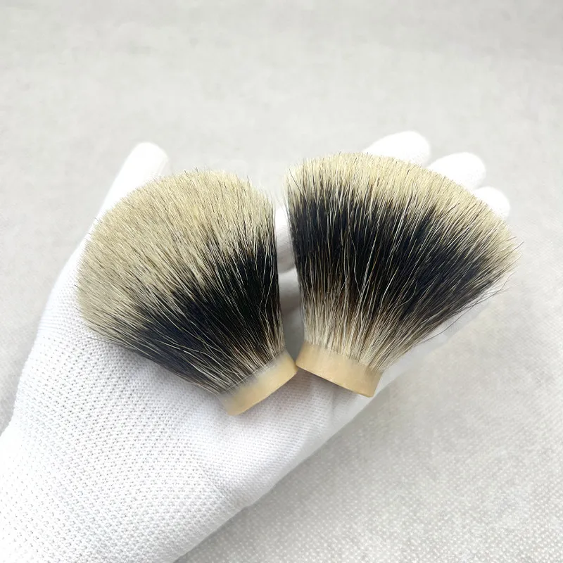Natural Second-way Peeling Without Bleaching, Natural High-foot Two-stage Badger Hair, New Super-dense Shaving Knot
Natural Second-way Peeling Without Bleaching, Natural High-foot Two-stage Badger Hair, New Super-dense Shaving Knot