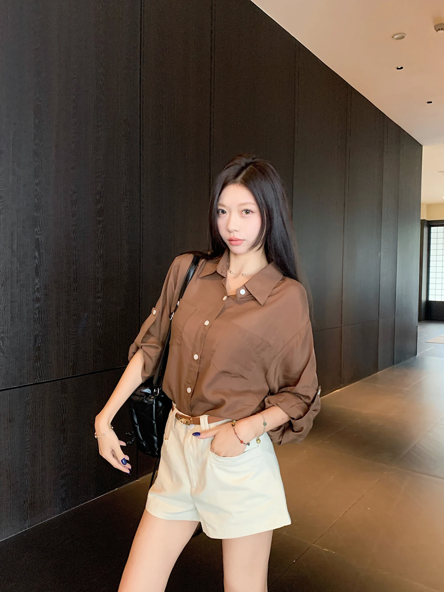 Retro Casual Long Sve irt Cardigan Wide Leg orts Women's Faion Set Spring 2026 Sli Ensemble Collar Button up
Retro Casual Long Sve irt Cardigan Wide Leg orts Women's Faion Set Spring 2026 Sli Ensemble Collar Button up