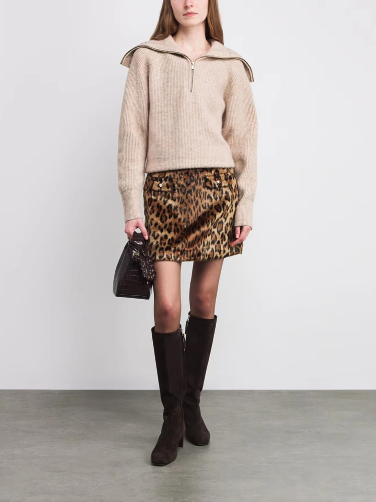 Женский вязаный свитер M Home с воротником-стойкой на молнии, с ромбовидным узором на плечах, длинный рукав, осенне-зимняя коллекция, цветной.
Женский вязаный свитер M Home с воротником-стойкой на молнии, с ромбовидным узором на плечах, длинный рукав, осенне-зимняя коллекция, цветной.