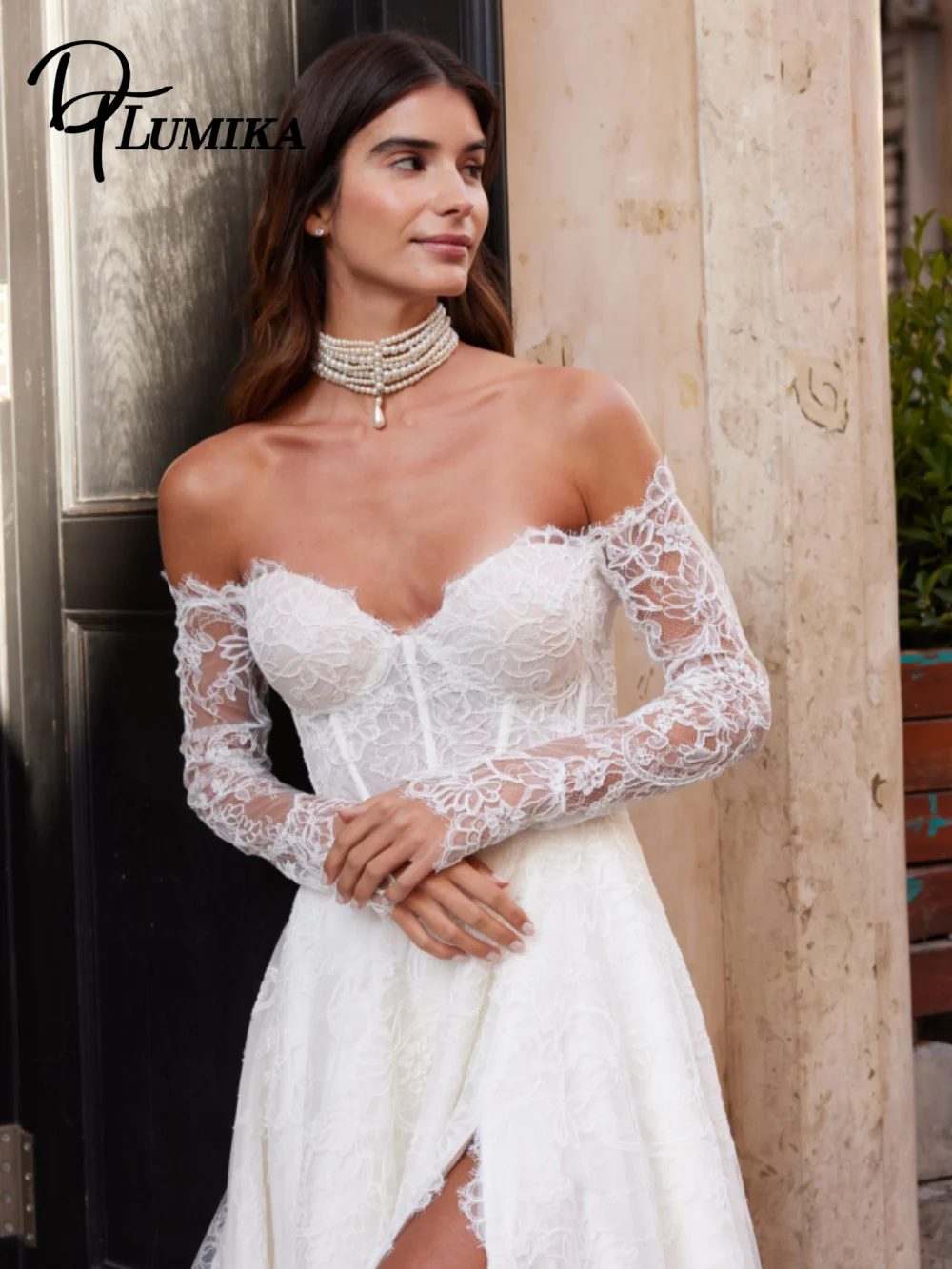Charming Lace Wedding Dress Romantic Off-Shoulder Bridal Gown 2026 Elegant High-Slit Floor-Length Wedding Gown
Charming Lace Wedding Dress Romantic Off-Shoulder Bridal Gown 2026 Elegant High-Slit Floor-Length Wedding Gown