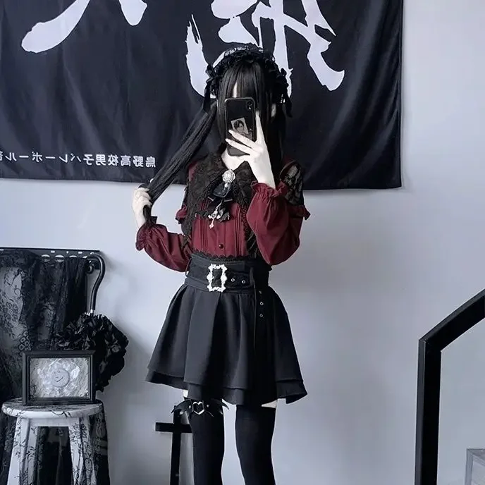 Harajuku Vintage Gothic Lolita Blouse Women Japanese Y2k Aesthetic Bow Lace Hollow Out Bat Collar Long Sleeve Shirt Elegant Tops
Harajuku Vintage Gothic Lolita Blouse Women Japanese Y2k Aesthetic Bow Lace Hollow Out Bat Collar Long Sleeve Shirt Elegant Tops