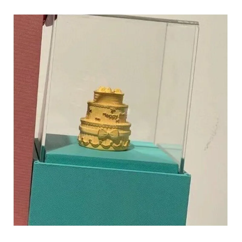 Super Cute Happy Birthday Personalized Niche Design Ornament Light Luxury Golden Birthday Cake for Girlfriend Birthday Gift
Super Cute Happy Birthday Personalized Niche Design Ornament Light Luxury Golden Birthday Cake for Girlfriend Birthday Gift