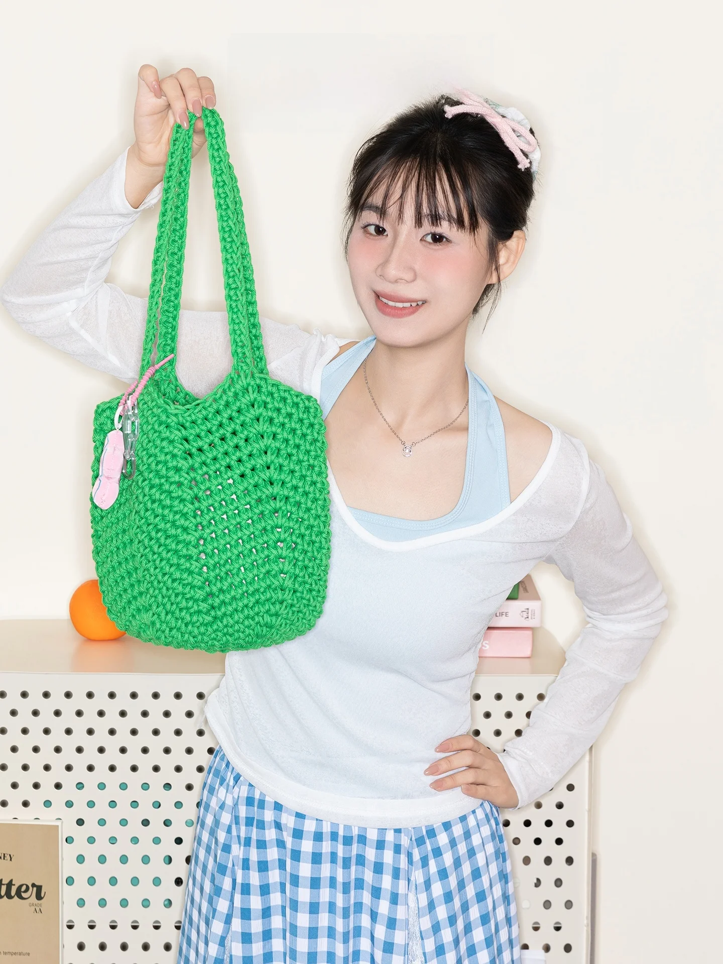 Handcrafted Hollow out Beach Style Handbag Large Capacity Single Shoulder Bag for Women Orange Girl Forest System INS Vacation
Handcrafted Hollow out Beach Style Handbag Large Capacity Single Shoulder Bag for Women Orange Girl Forest System INS Vacation