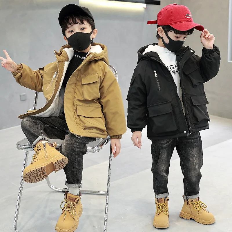 Модная утепленная хлопковая куртка для мальчиков, зимняя одежда, детское модное хлопковое пальто, теплый топ для малышей
Модная утепленная хлопковая куртка для мальчиков, зимняя одежда, детское модное хлопковое пальто, теплый топ для малышей