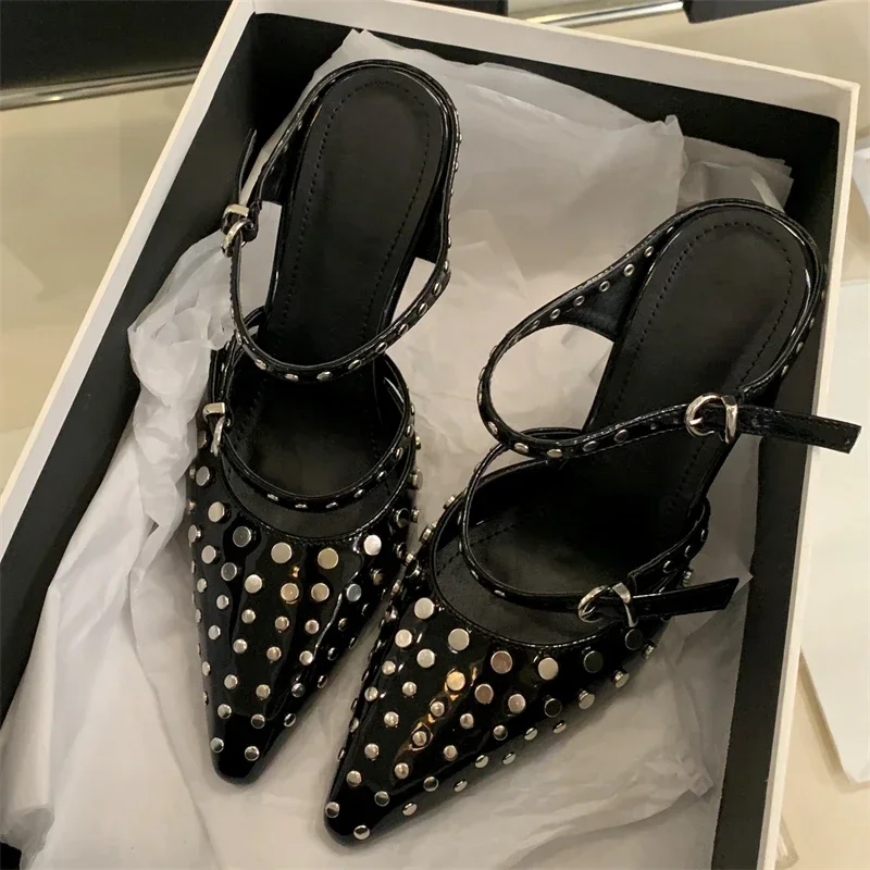 Aneikeh Punk Pointed End Rivet Crystal Heel Wedge Sandals Mules Sexy Straight Buckle High-heeled Slippers Pumps Party Dress Shoe
Aneikeh Punk Pointed End Rivet Crystal Heel Wedge Sandals Mules Sexy Straight Buckle High-heeled Slippers Pumps Party Dress Shoe