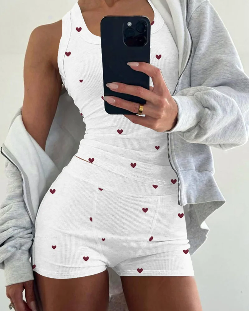 Summer Fashion Women 2 Pieces Pajamas Set Heart Pattern U Neck Sleeveless Tank Top and Casual Strechy Waist Shorts Set Sleepwear
Summer Fashion Women 2 Pieces Pajamas Set Heart Pattern U Neck Sleeveless Tank Top and Casual Strechy Waist Shorts Set Sleepwear