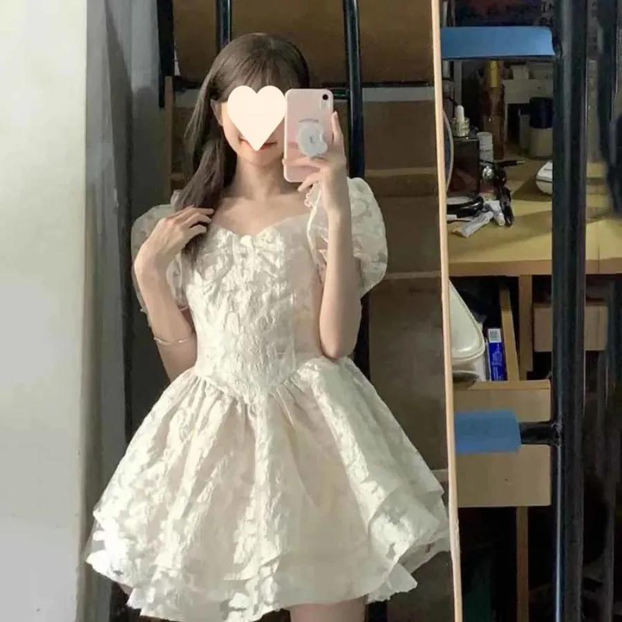【New style】Summer new jacquard doll skirt, bubble sleeve dress, retro style sweet splicing square neck princess skirt
【New style】Summer new jacquard doll skirt, bubble sleeve dress, retro style sweet splicing square neck princess skirt