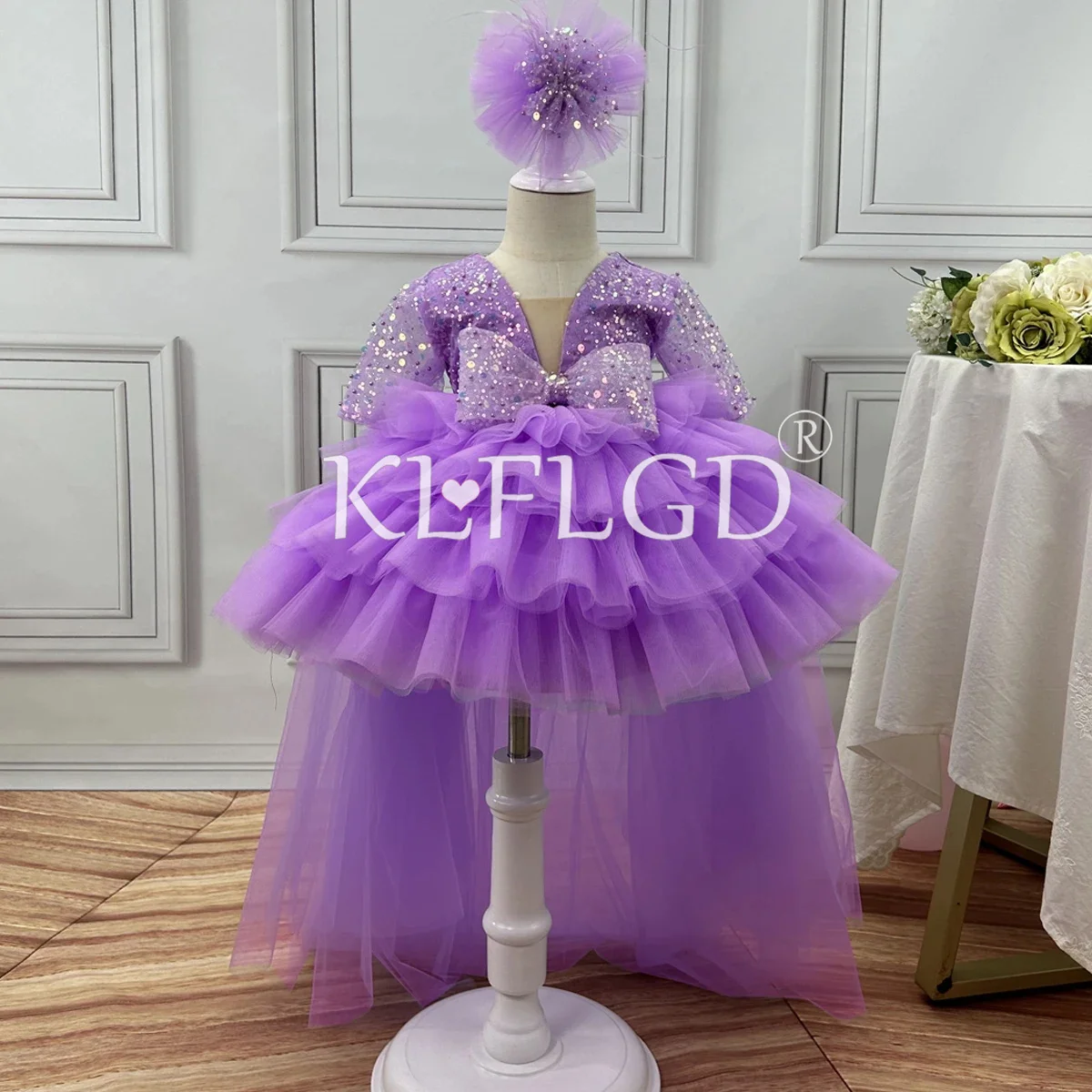 Light luxury girl dragging high -end wine party evening dress flower girl wedding lace puff cake skirt special occasion girl dre
Light luxury girl dragging high -end wine party evening dress flower girl wedding lace puff cake skirt special occasion girl dre