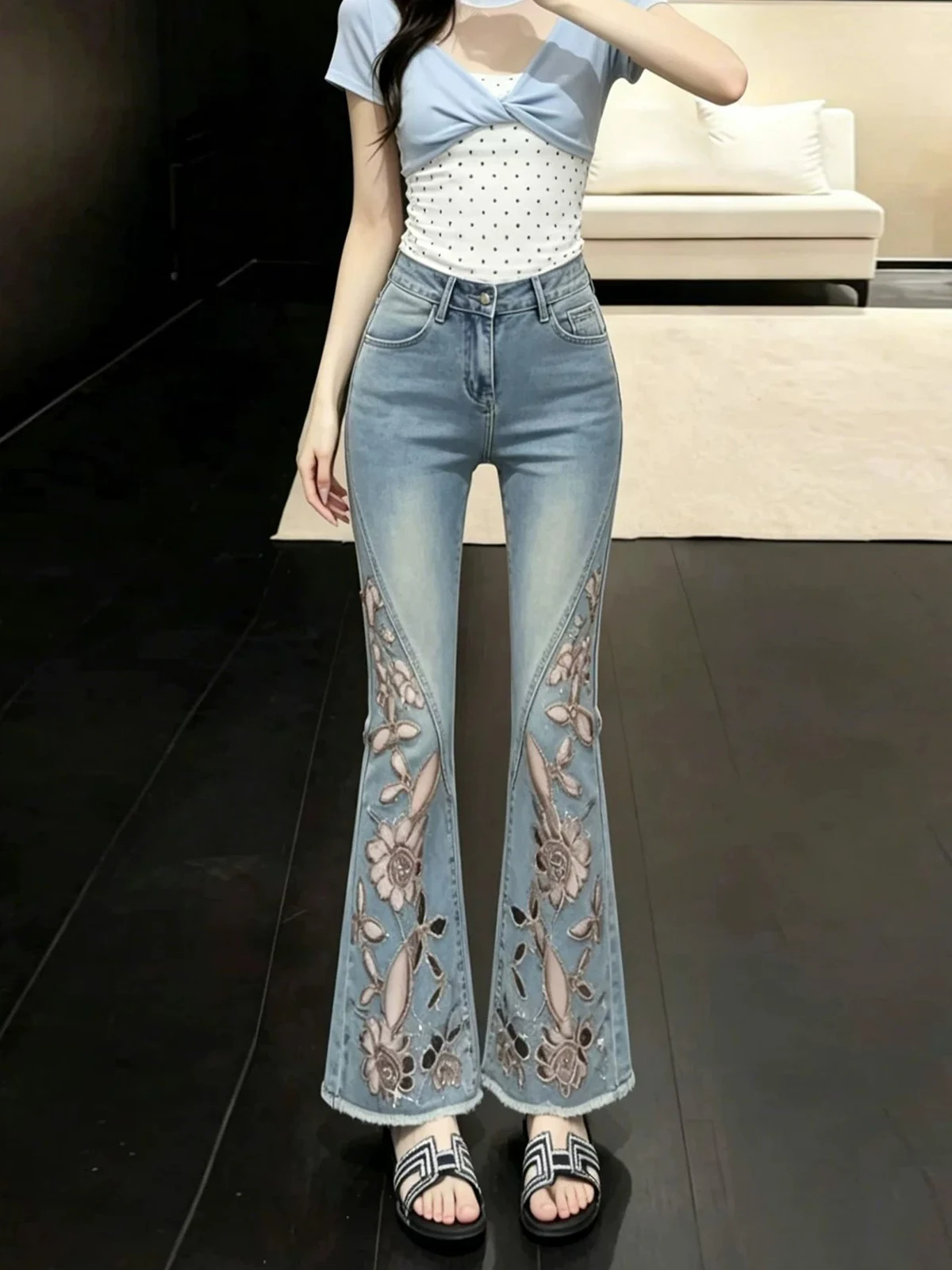 Heavy Embellished Hollow out High Waist Slimming Jeans Women's Summer New Design Sensation Bell Bottoms Casual Style Zipper C...
Heavy Embellished Hollow out High Waist Slimming Jeans Women's Summer New Design Sensation Bell Bottoms Casual Style Zipper C...