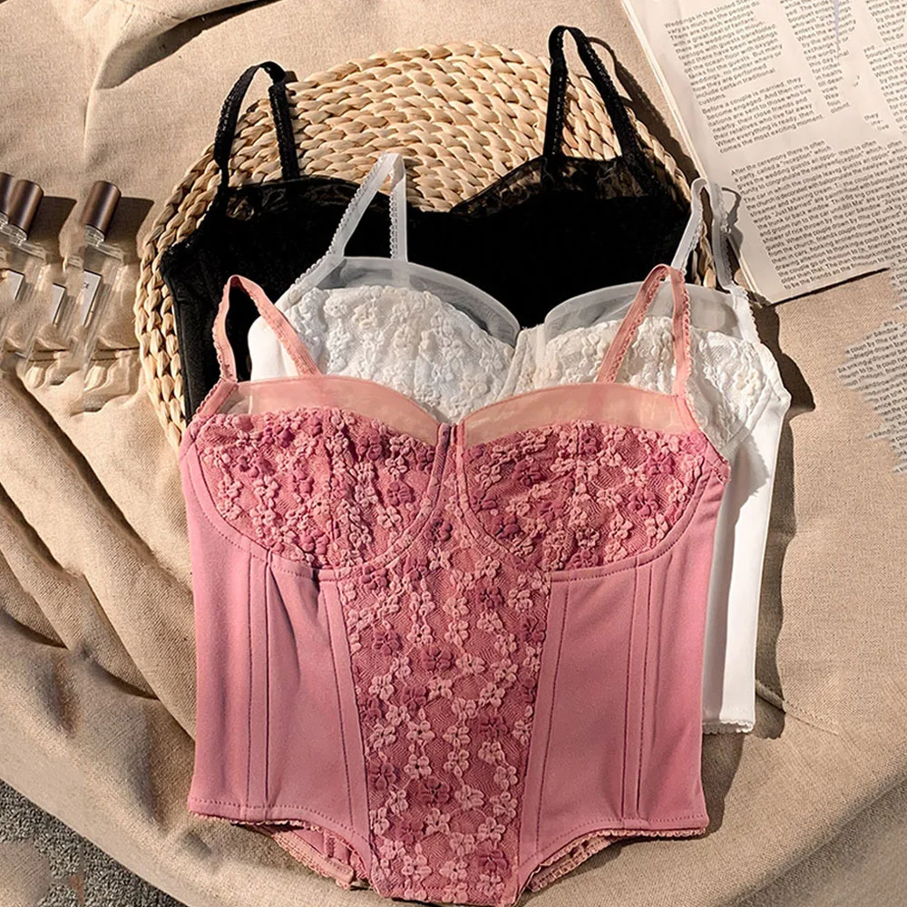Flowers Embroidery Lace Crop Top Women 2022 Summer Mesh Sexy White Corset Top Fashion V Neck Backless Floral Print Crop Top
Flowers Embroidery Lace Crop Top Women 2022 Summer Mesh Sexy White Corset Top Fashion V Neck Backless Floral Print Crop Top