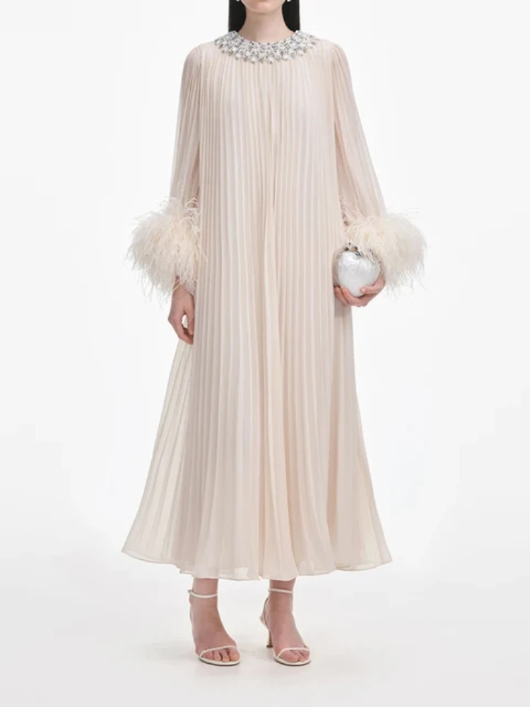 Apricot Color Luxury Evening Dress For Women O Neck Flare Sleeve Patchwork Feather Loose Waist Pleated Long Dresses Female
Apricot Color Luxury Evening Dress For Women O Neck Flare Sleeve Patchwork Feather Loose Waist Pleated Long Dresses Female