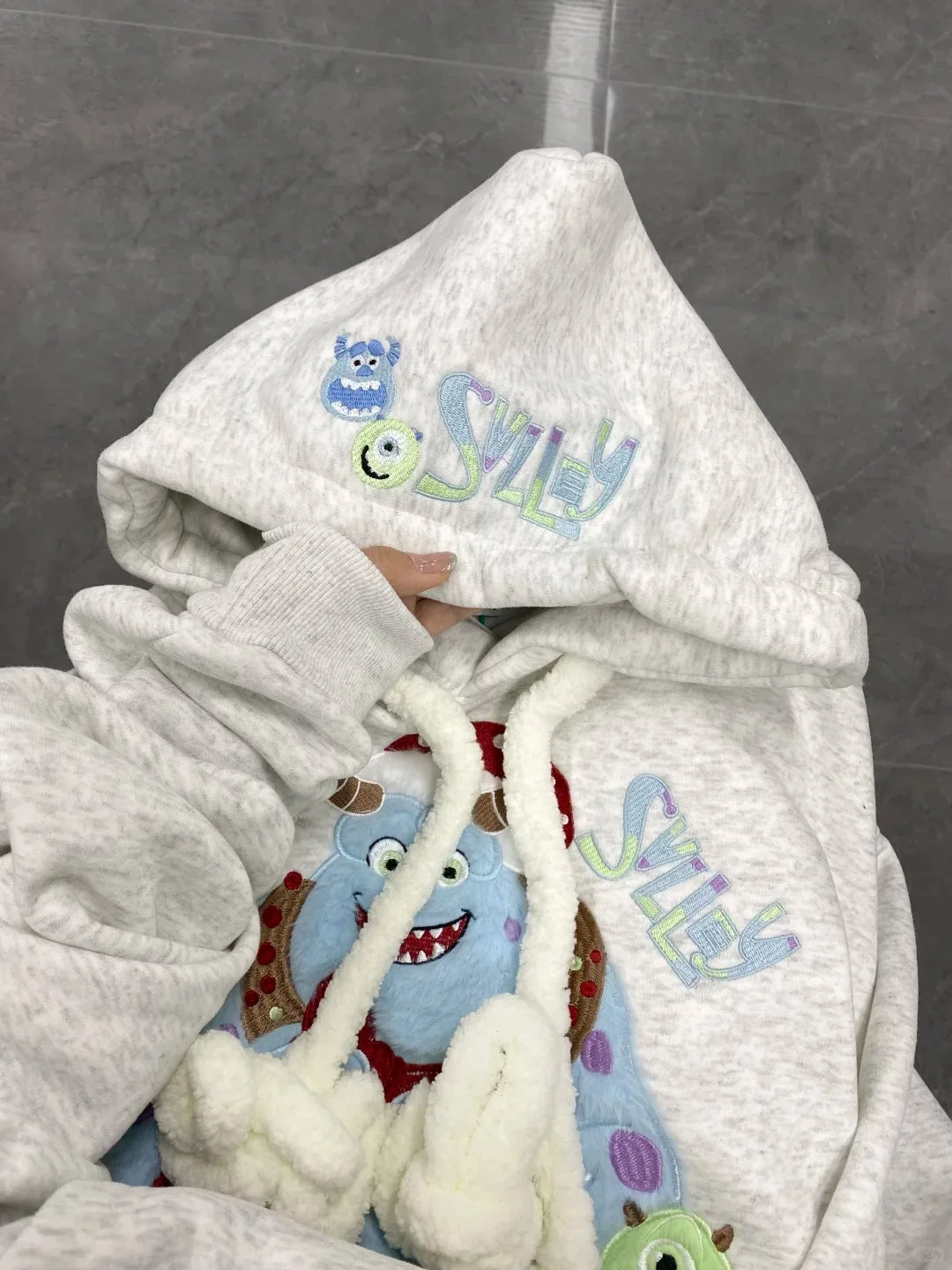 Cartoon Floing Embroidery Hoodie Men's Heavyweight Design Knitted Sweatirt Jaet Soft Comfortable Cotton Blend Long Sve
Cartoon Floing Embroidery Hoodie Men's Heavyweight Design Knitted Sweatirt Jaet Soft Comfortable Cotton Blend Long Sve