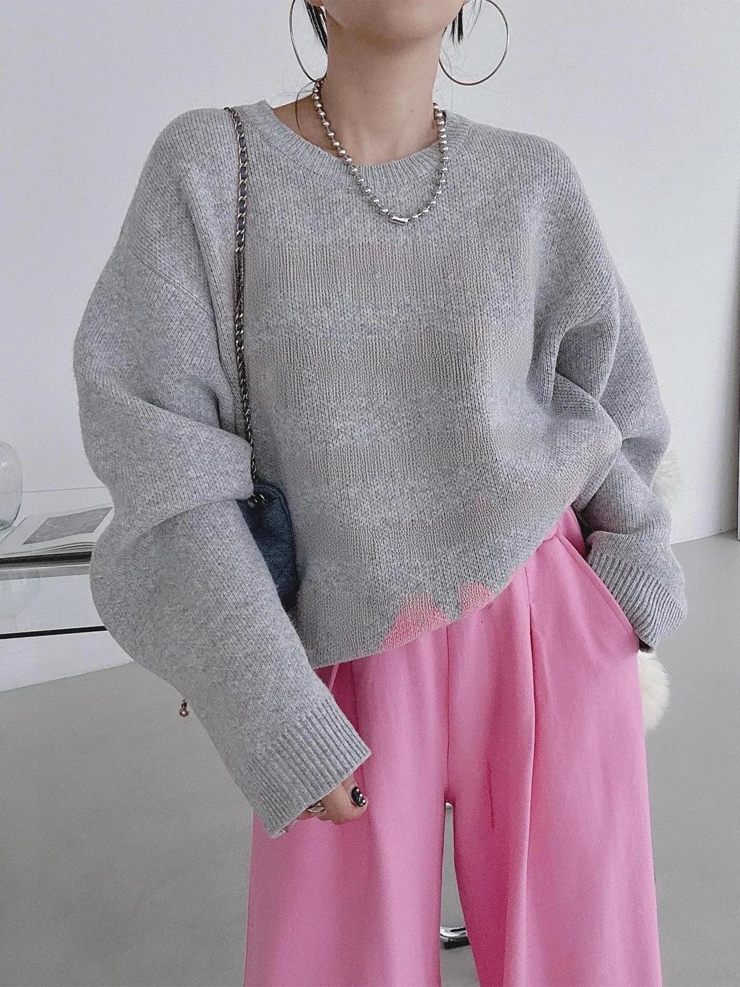 Милый антивозрастной цветной трикотаж с буквами, женский повседневный зимний свитер свободного покроя, удобный дышащий круглый длинный длинный свитер... 
Милый антивозрастной цветной трикотаж с буквами, женский повседневный зимний свитер свободного покроя, удобный дышащий круглый длинный длинный свитер...