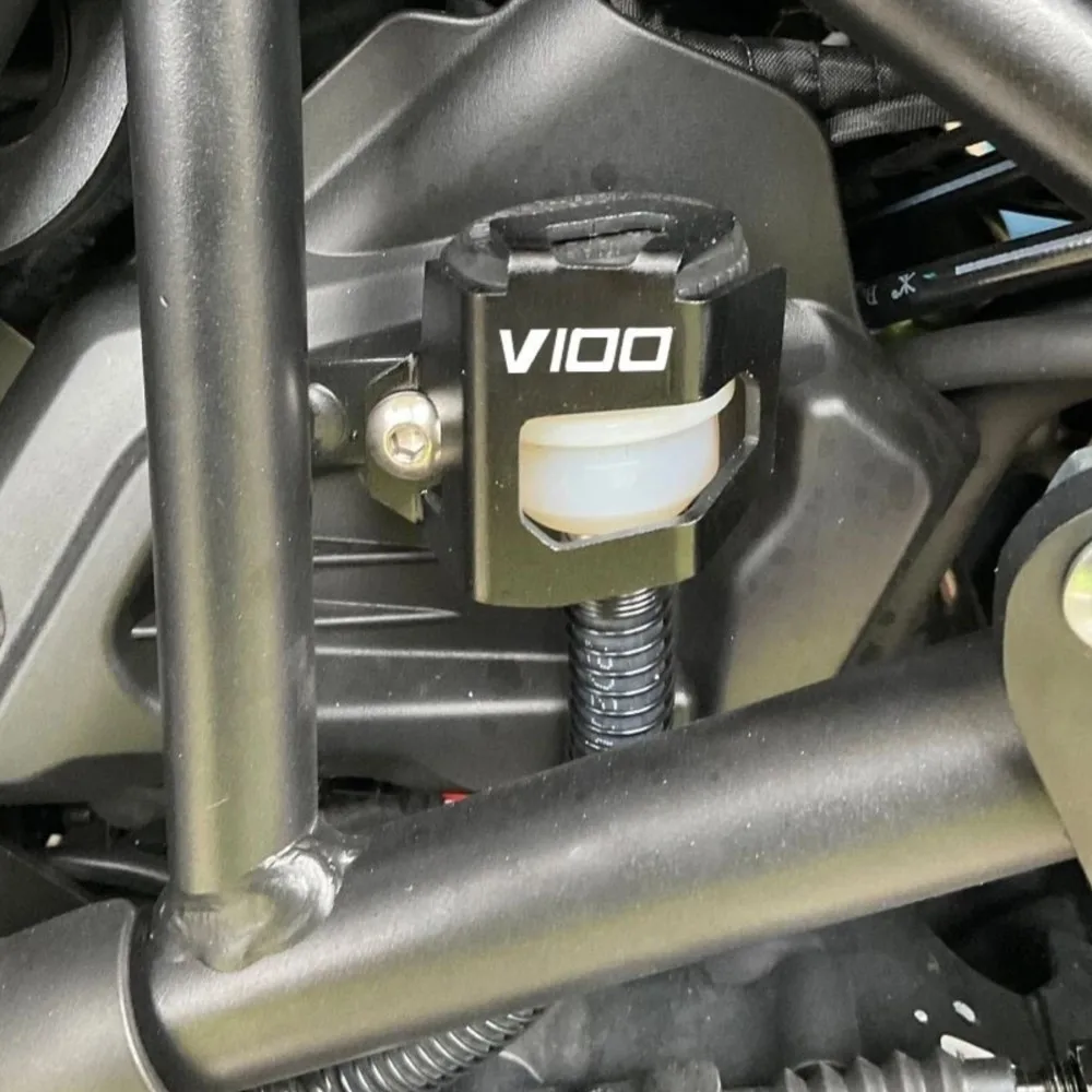 Motorcycle Accessories Rear Brake Fluid Reservoir Lid For MOTO GUZZI V100 2021 2022 2023 2024 2025 V85TT V 85 V85 TT Oil Cover
Motorcycle Accessories Rear Brake Fluid Reservoir Lid For MOTO GUZZI V100 2021 2022 2023 2024 2025 V85TT V 85 V85 TT Oil Cover