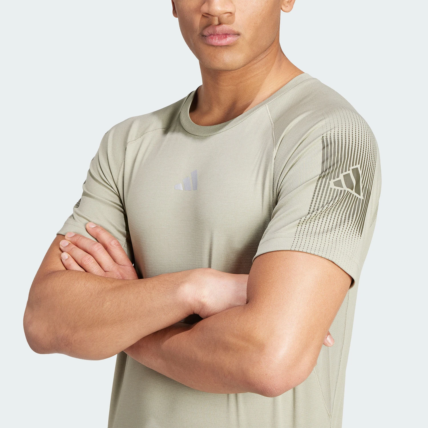 Дышащая футболка Adidas Performance, легкая и эластичная для фитнеса и активного отдыха
Дышащая футболка Adidas Performance, легкая и эластичная для фитнеса и активного отдыха