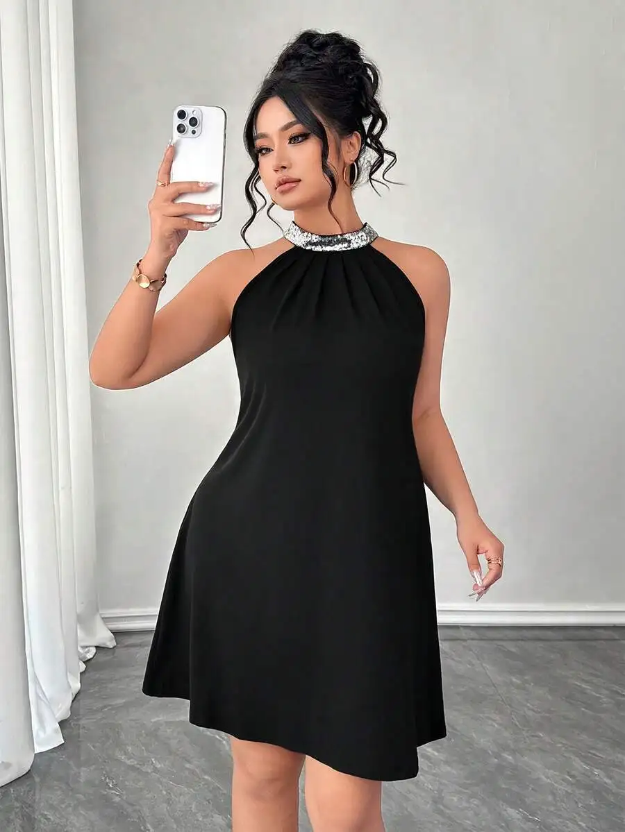 Black Sequin Halter Neck A-Line Evening Dress For Women
Black Sequin Halter Neck A-Line Evening Dress For Women