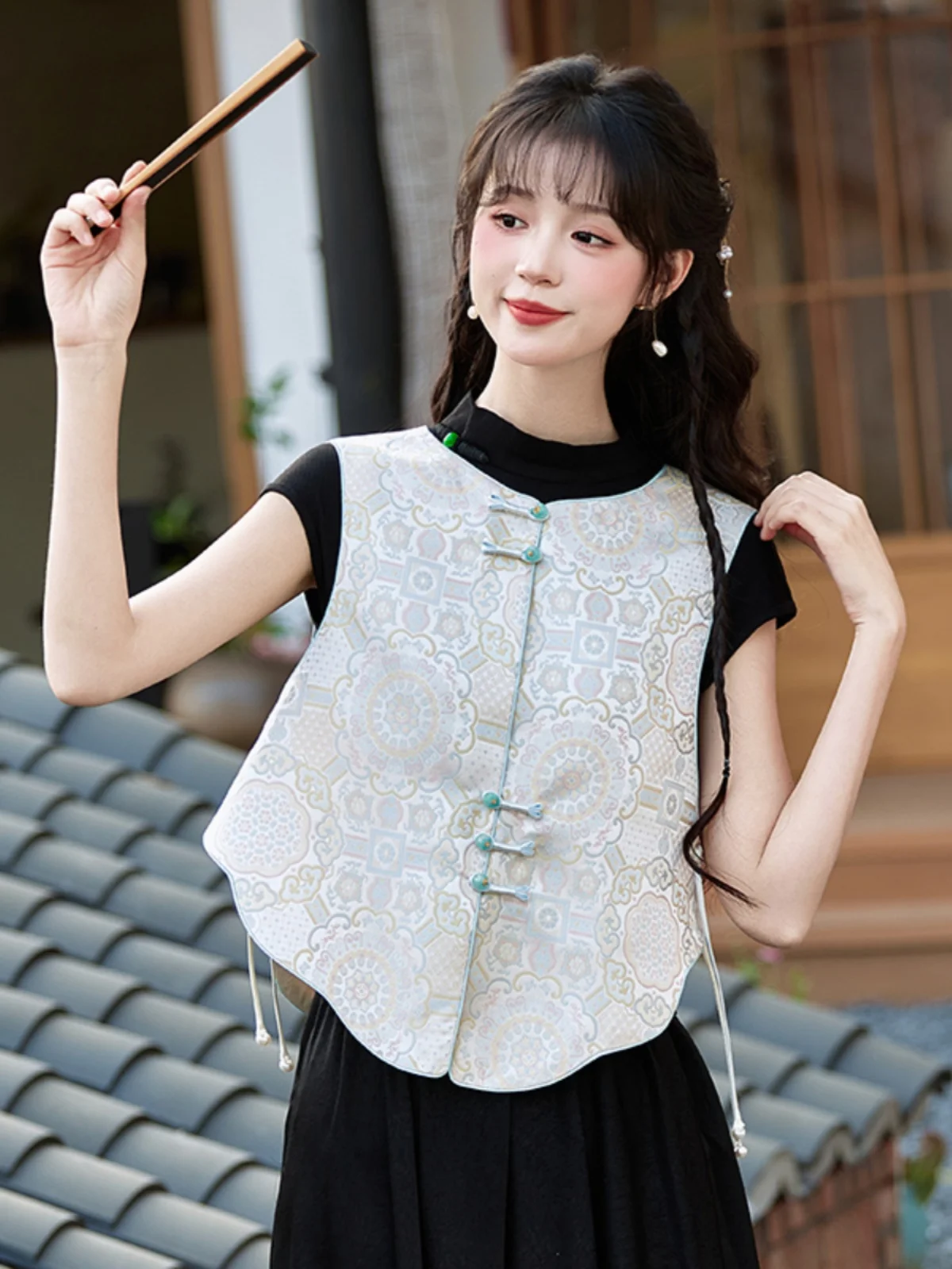Ele Chinese Sle Vest Women's Outerwear Unique National Trend Top Silk Tussore Embroidery Breathable ort Skirt
Ele Chinese Sle Vest Women's Outerwear Unique National Trend Top Silk Tussore Embroidery Breathable ort Skirt