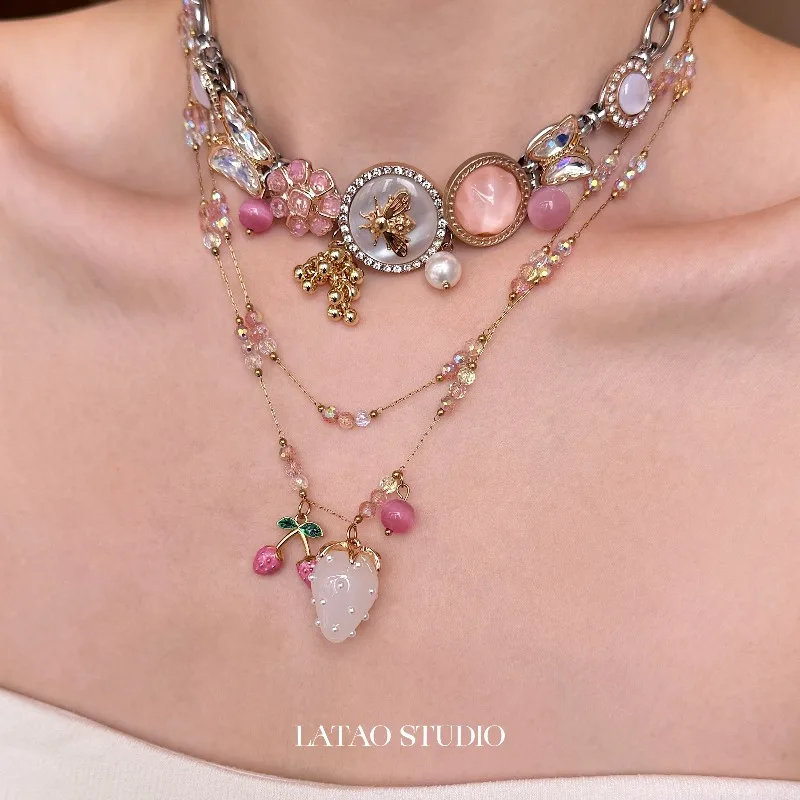 Handmade Lolita Necklace Original Pink Flower Butterfly Strawberry Titanium Steel Necklace Collarbone Chain Stacked Wear Niche
Handmade Lolita Necklace Original Pink Flower Butterfly Strawberry Titanium Steel Necklace Collarbone Chain Stacked Wear Niche