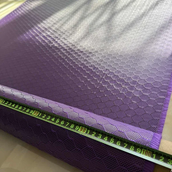 Purple 3K 240gsm real carbon fiber and polyethylene mixed woven fabric, hexagonal honeycomb carbon fiber fabric football pattern
Purple 3K 240gsm real carbon fiber and polyethylene mixed woven fabric, hexagonal honeycomb carbon fiber fabric football pattern