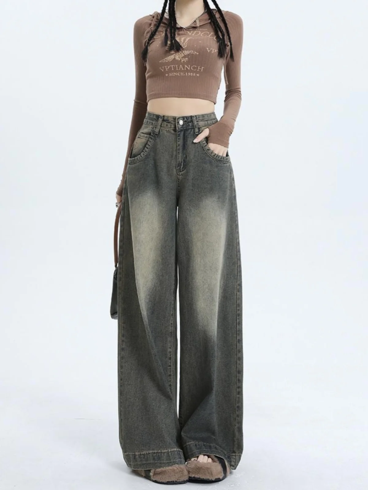 Ретро джинсы с высокой талией и широкими штанинами, женские, новые, в американском стиле, прямые, свободные, больших размеров, облегающие, в пол
Ретро джинсы с высокой талией и широкими штанинами, женские, новые, в американском стиле, прямые, свободные, больших размеров, облегающие, в пол