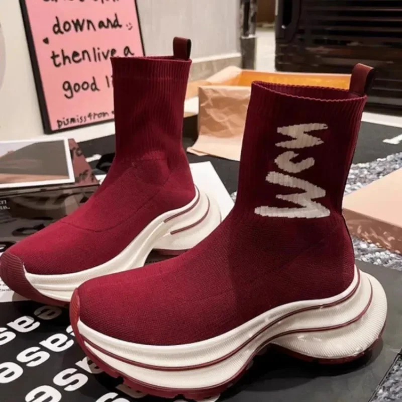 2024 summer and autumn new Women's Breathable boots network hot sale knitted high top casual sports elastic short boots
2024 summer and autumn new Women's Breathable boots network hot sale knitted high top casual sports elastic short boots