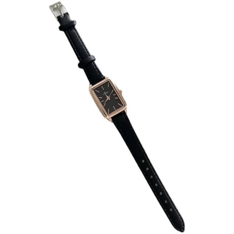 Литературные ретро квадратные часы, женские студенческие темпераментные высококачественные дизайнерские модные легкие роскошные женские часы 
Литературные ретро квадратные часы, женские студенческие темпераментные высококачественные дизайнерские модные легкие роскошные женские часы