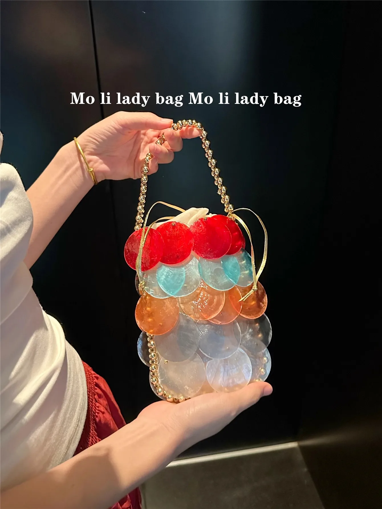 Natural Shell Case Mobile Phone Bag Beads Beaded Woven Handmade Women Handbag Luxury Fashion Clutch Purse Shoulder Crossbody Bag
Natural Shell Case Mobile Phone Bag Beads Beaded Woven Handmade Women Handbag Luxury Fashion Clutch Purse Shoulder Crossbody Bag