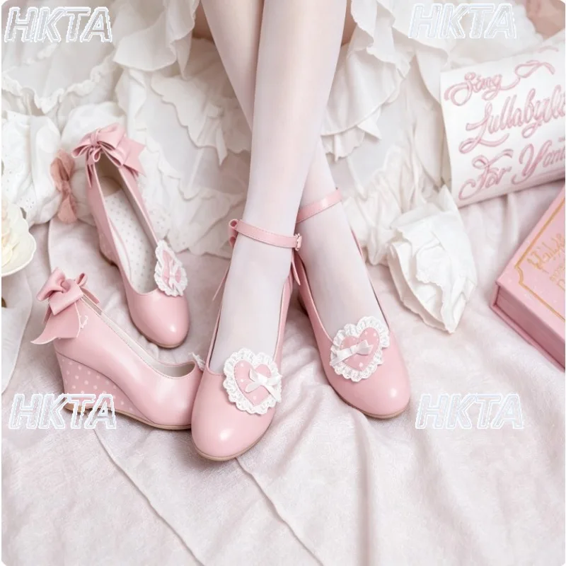Japanese Summer Sweet Elegant Retro Polka Dot Heel Round Head Lolita Shoes Cute Kawaii Lace Bow Mid Heel Pumps Pu Shoes Women
Japanese Summer Sweet Elegant Retro Polka Dot Heel Round Head Lolita Shoes Cute Kawaii Lace Bow Mid Heel Pumps Pu Shoes Women