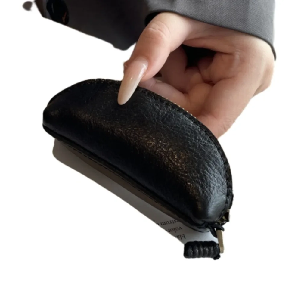 Universal Car Key Bag Multifunctional Genuine Leather Mini Storage Bag with Lanyard Large Capacity Small Coin Purse Unisex
Universal Car Key Bag Multifunctional Genuine Leather Mini Storage Bag with Lanyard Large Capacity Small Coin Purse Unisex