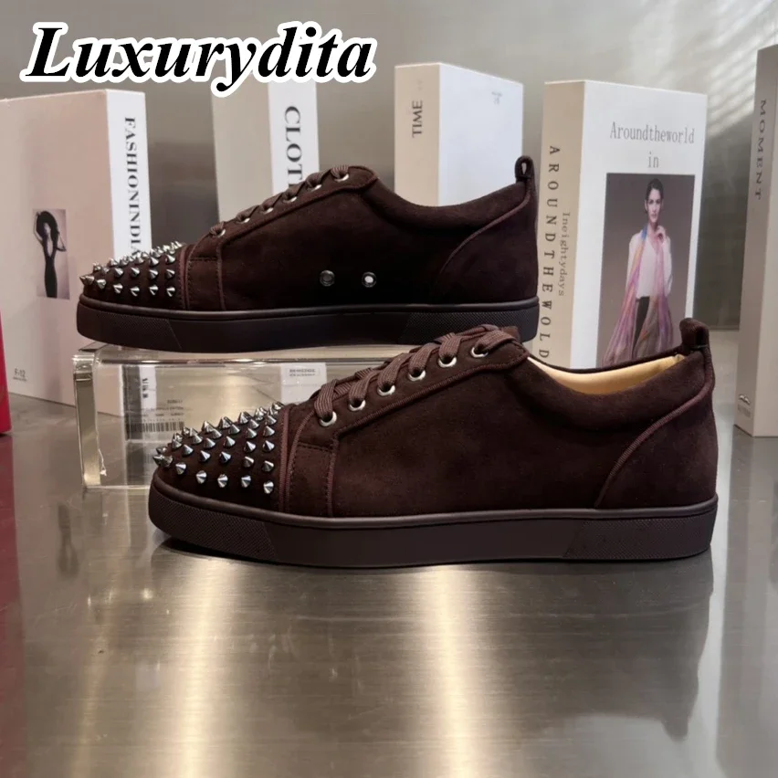 Top Quality Womens Trendy Casual Sneakers Luxury Mens Real Leather Tennis Shoes Designr Red Soled Tide Lovers Rivet Shoes HJ0191
Top Quality Womens Trendy Casual Sneakers Luxury Mens Real Leather Tennis Shoes Designr Red Soled Tide Lovers Rivet Shoes HJ0191