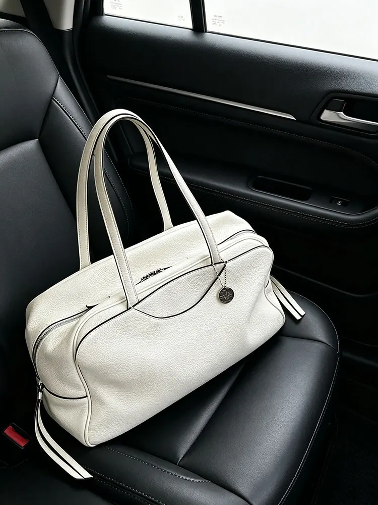 White Large Capacity Tote Bag Women's Commuter Bowling Bag Handbag Soft Handle Single Shoulder Bag Casual Pure Color Bag
White Large Capacity Tote Bag Women's Commuter Bowling Bag Handbag Soft Handle Single Shoulder Bag Casual Pure Color Bag