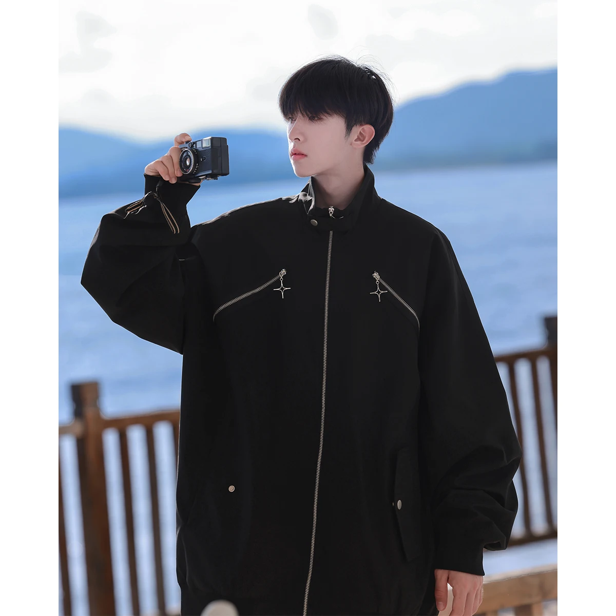 Casual Men's Jaet Outerwear Spring Autumn Trendy American Sle Windbreaker Zipper Decorated Anti-Wrinkle Long Sve Coat
Casual Men's Jaet Outerwear Spring Autumn Trendy American Sle Windbreaker Zipper Decorated Anti-Wrinkle Long Sve Coat