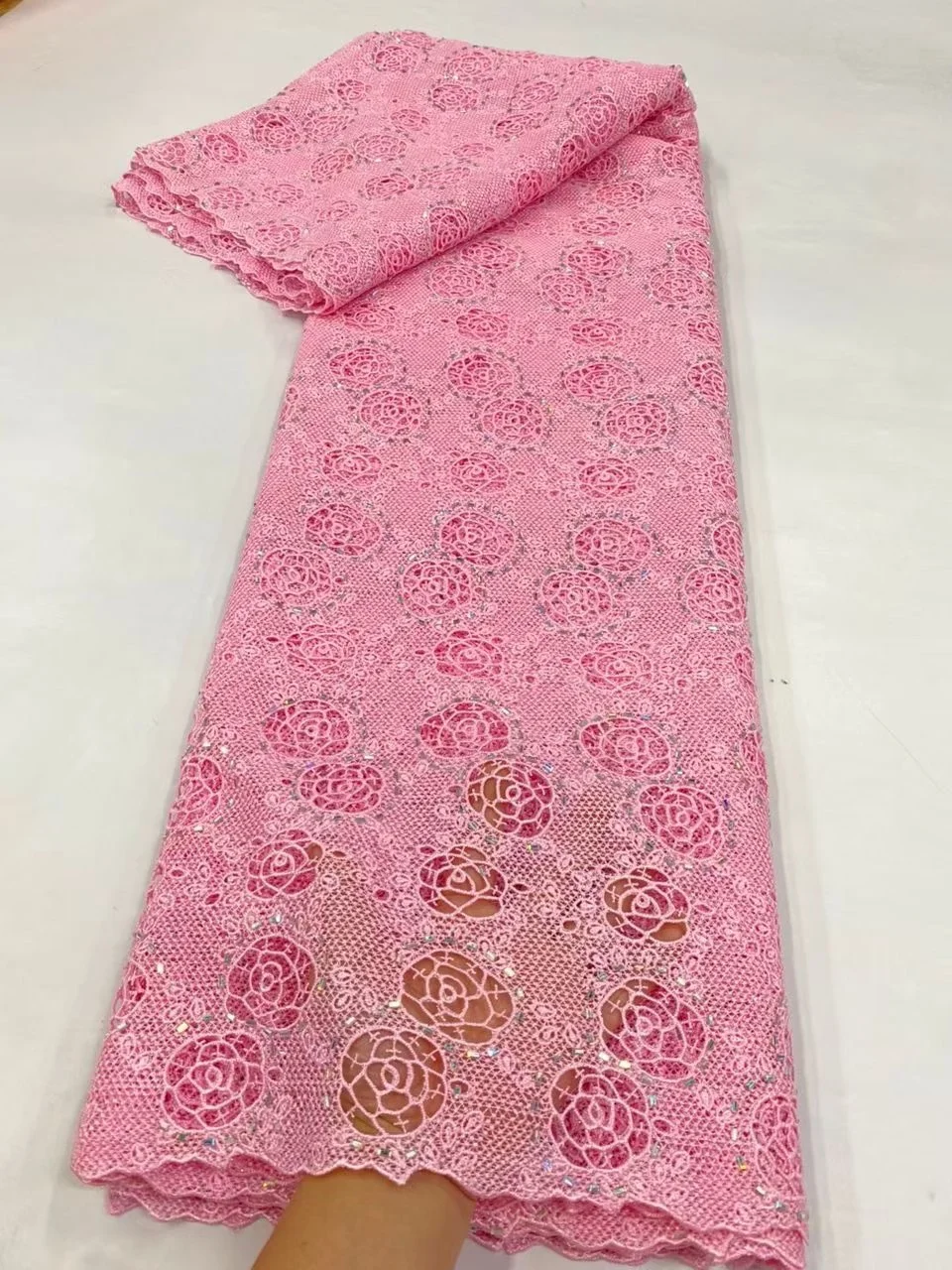 2026 High Quality African Nigerian Tulle Lace Fabric Embroidery Sequins French Guipure Fabric for Party/Wedding Dresses 5 Yards
2026 High Quality African Nigerian Tulle Lace Fabric Embroidery Sequins French Guipure Fabric for Party/Wedding Dresses 5 Yards