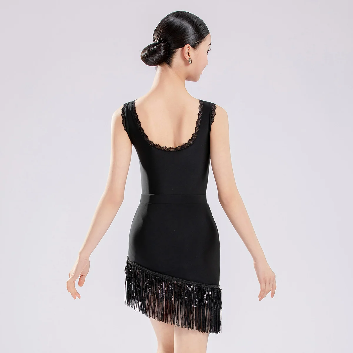 Children Girls Latin Dancewear Practice lace Sleeveless Bodysuit and tassel bodycon Skirt Women Rumba Dance Competition Costume
Children Girls Latin Dancewear Practice lace Sleeveless Bodysuit and tassel bodycon Skirt Women Rumba Dance Competition Costume