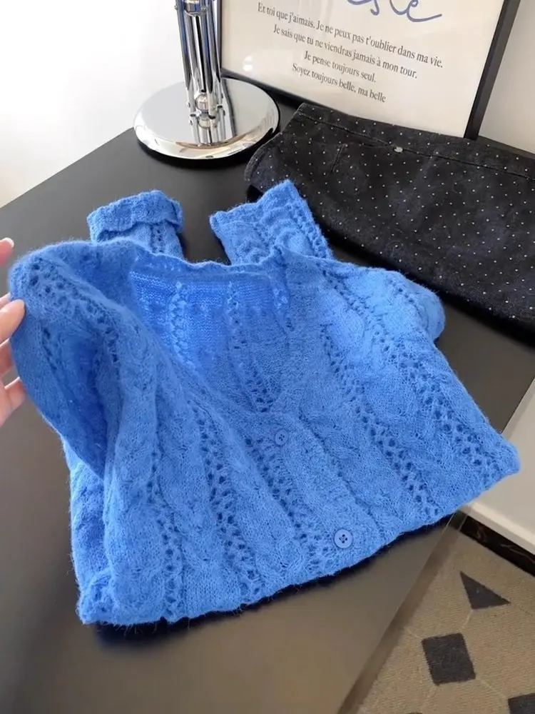 Корейский мягкий полый трикотаж V-Ne, женский свободный чувственный красивый уникальный длинный топ све для осеннего сезона
Корейский мягкий полый трикотаж V-Ne, женский свободный чувственный красивый уникальный длинный топ све для осеннего сезона