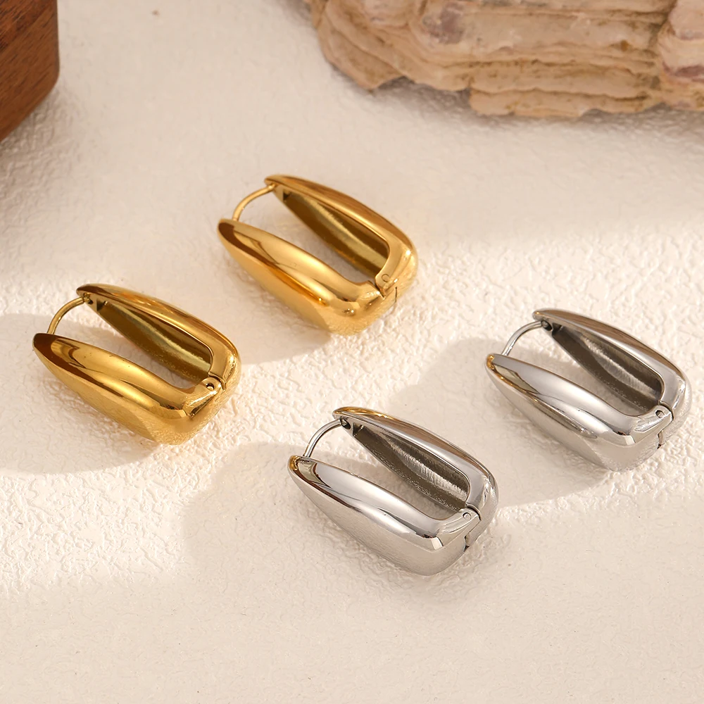 Minimalist 18K Gold-Plated Stainless Steel U-Shaped Earrings Jewelry Women's Waterproof Daily Wear Earrings
Minimalist 18K Gold-Plated Stainless Steel U-Shaped Earrings Jewelry Women's Waterproof Daily Wear Earrings