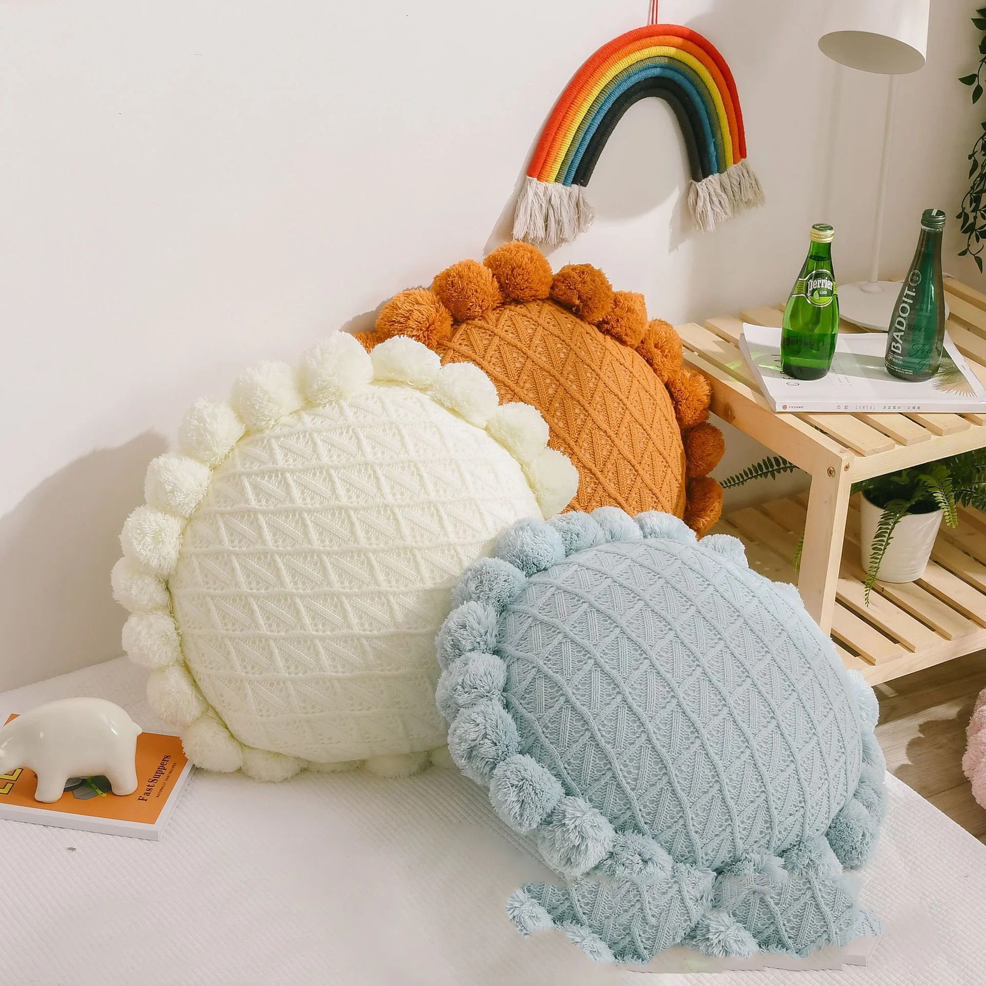 Creative Ball Knitted Pillow, Puff Knitted Cushion, Nordic Knitted Sofa Cushion, Three Dimensional Hollow Circular Cushion
Creative Ball Knitted Pillow, Puff Knitted Cushion, Nordic Knitted Sofa Cushion, Three Dimensional Hollow Circular Cushion