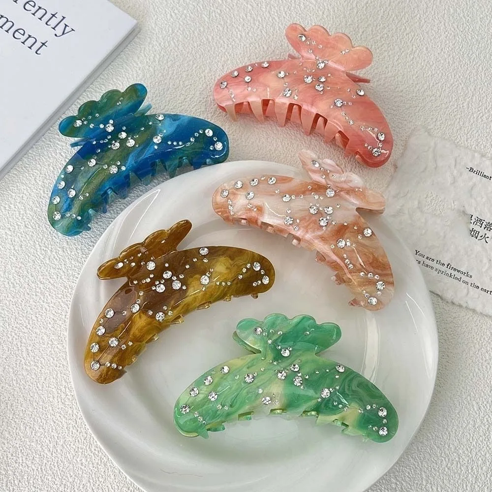 Fish Tail Design Acetic Acid Shark Clip Korean Style Sparkling Gradient Hair Clip Headwear Waterproof Girl Hair Accessories
Fish Tail Design Acetic Acid Shark Clip Korean Style Sparkling Gradient Hair Clip Headwear Waterproof Girl Hair Accessories