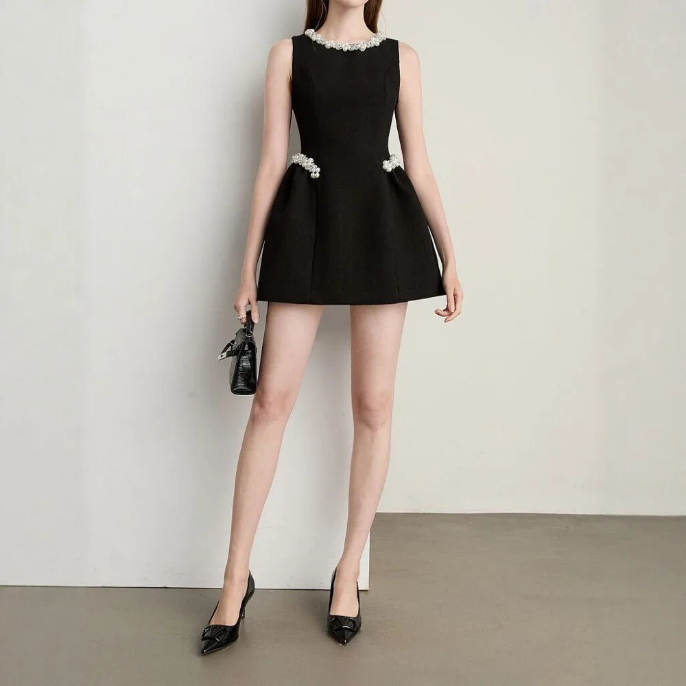 2026 New Women Sleeveless Black Dress Pearl Diamond Collar Hight Waist A Line Tank Dress Luxury Celebrity Girl Mini Party Dress
2026 New Women Sleeveless Black Dress Pearl Diamond Collar Hight Waist A Line Tank Dress Luxury Celebrity Girl Mini Party Dress