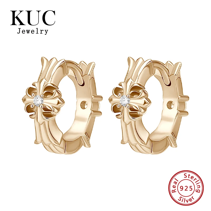 Exquisite and Trendy 925 Sterling Silver Women's Jewelry Niche Textured Zircon Cross Design Hoop Earrings
Exquisite and Trendy 925 Sterling Silver Women's Jewelry Niche Textured Zircon Cross Design Hoop Earrings