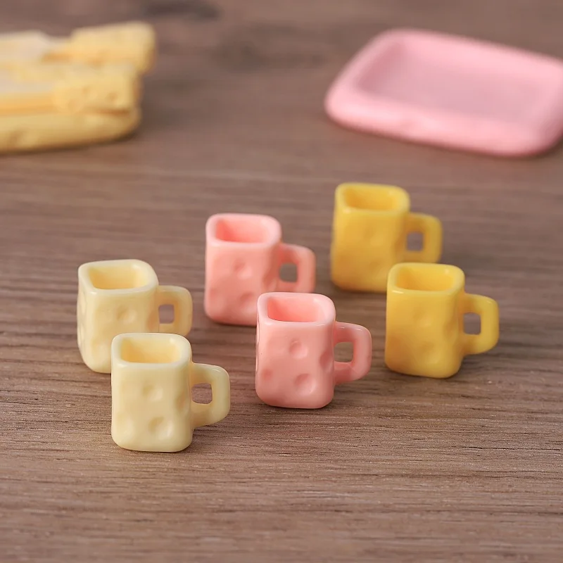 3pcs Mini Cheese Cup Empty Cup 3colors Resin Diy Dollhouse Keychain Pendant Handmade Miniature Landscaping Ornaments Home Decor
3pcs Mini Cheese Cup Empty Cup 3colors Resin Diy Dollhouse Keychain Pendant Handmade Miniature Landscaping Ornaments Home Decor