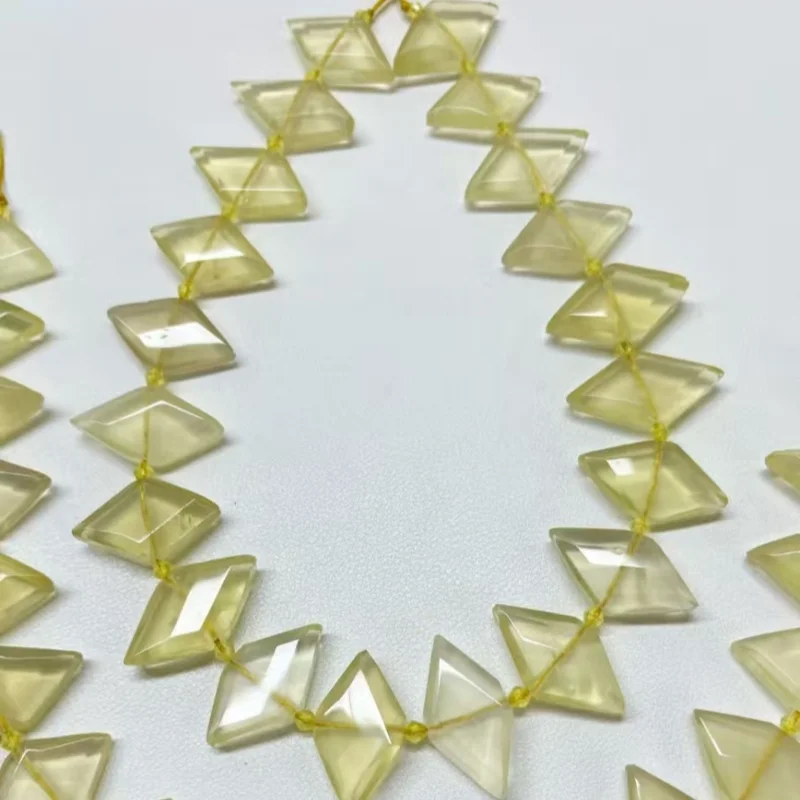 Lemon Quartz Diamond-shaped beads 16*28mm 38cm nature for making jewelry necklace FPPJ wholesale
Lemon Quartz Diamond-shaped beads 16*28mm 38cm nature for making jewelry necklace FPPJ wholesale
